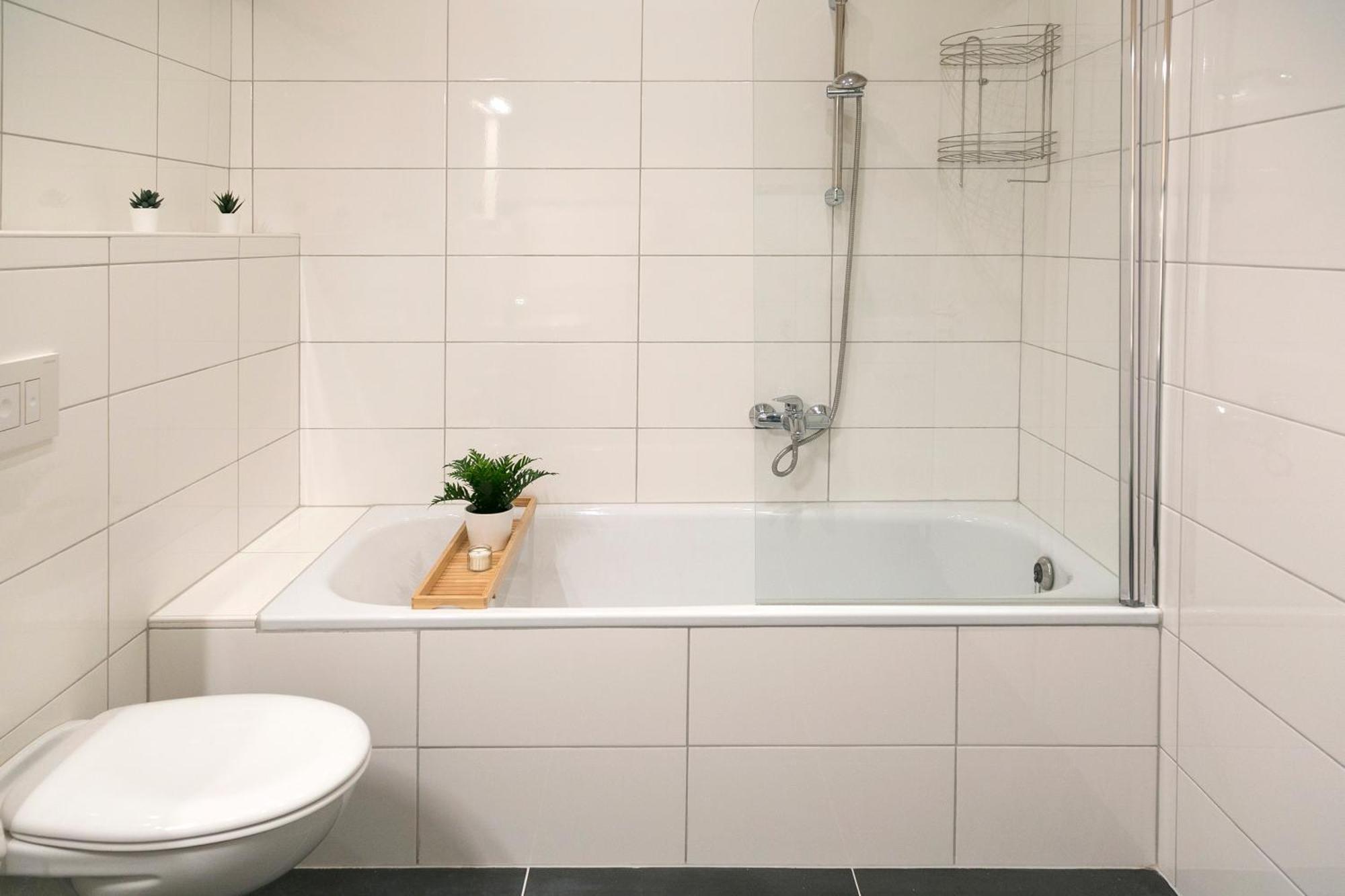 I Innenstadt I King-Size-Bett I Mayen Ngoại thất bức ảnh